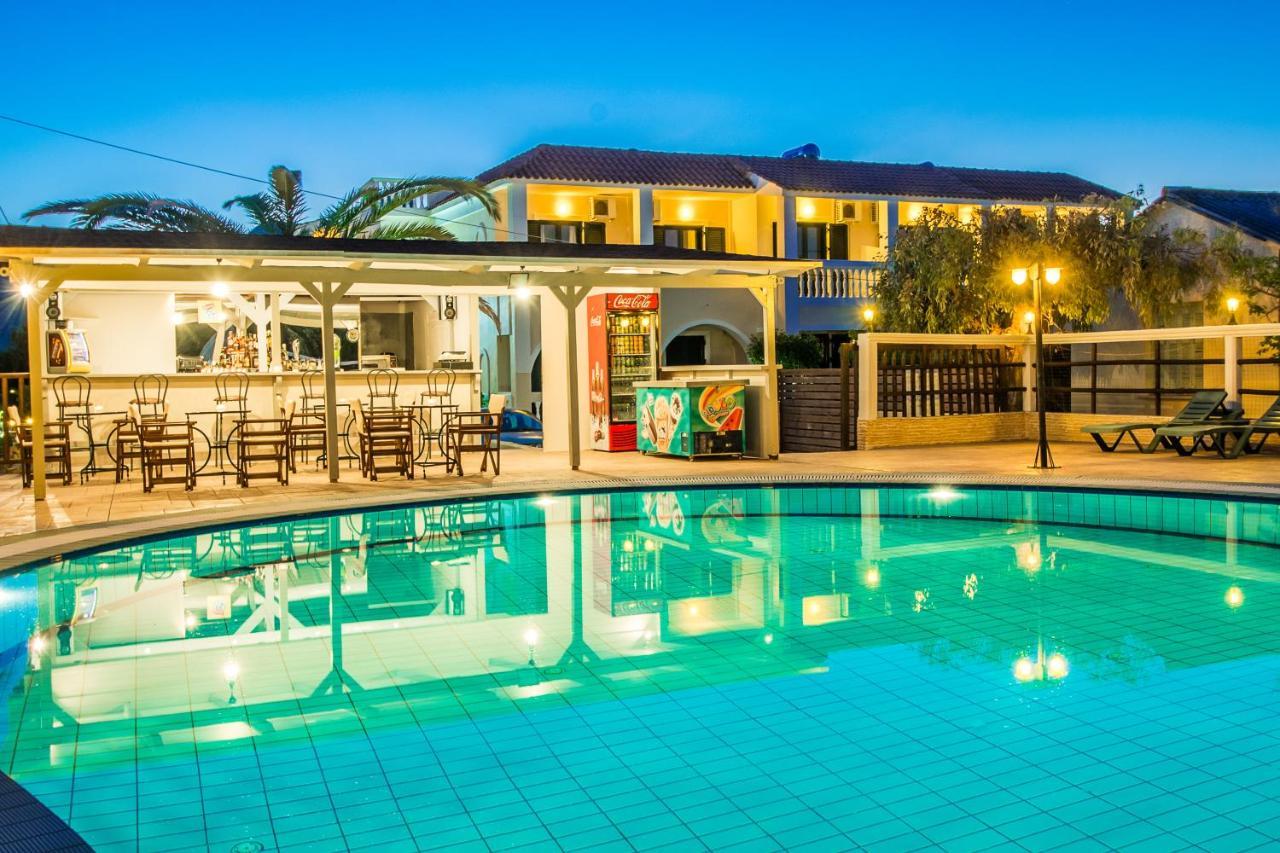 Bozikis Palace Hotel Agios Sostis  Dış mekan fotoğraf